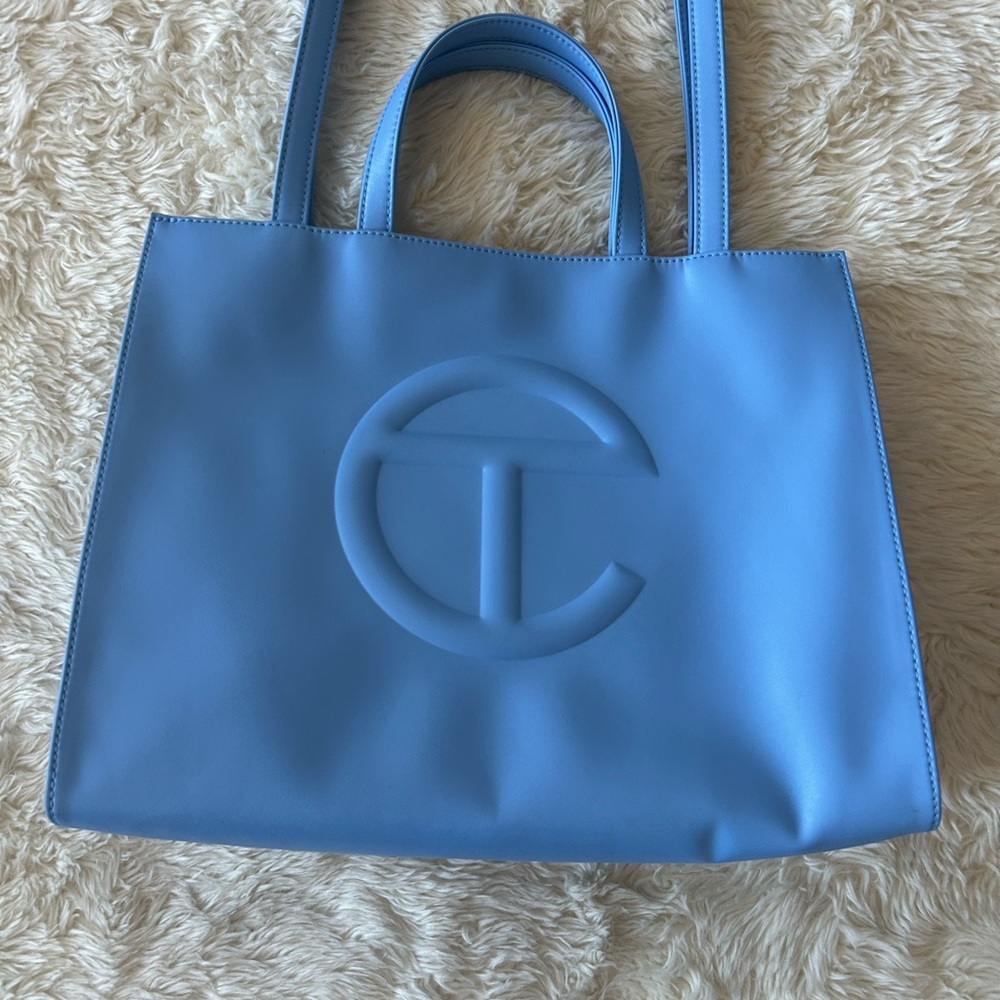 Medium Telfar Bag - Picture 5 of 8